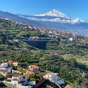 https://nueva-villa-de-lujo-a-estrenar-en-el-sauzal.adeje-hotels.com